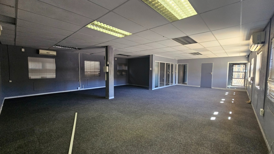 To Let Commercial Property for Rent in Hampton Court Limpopo