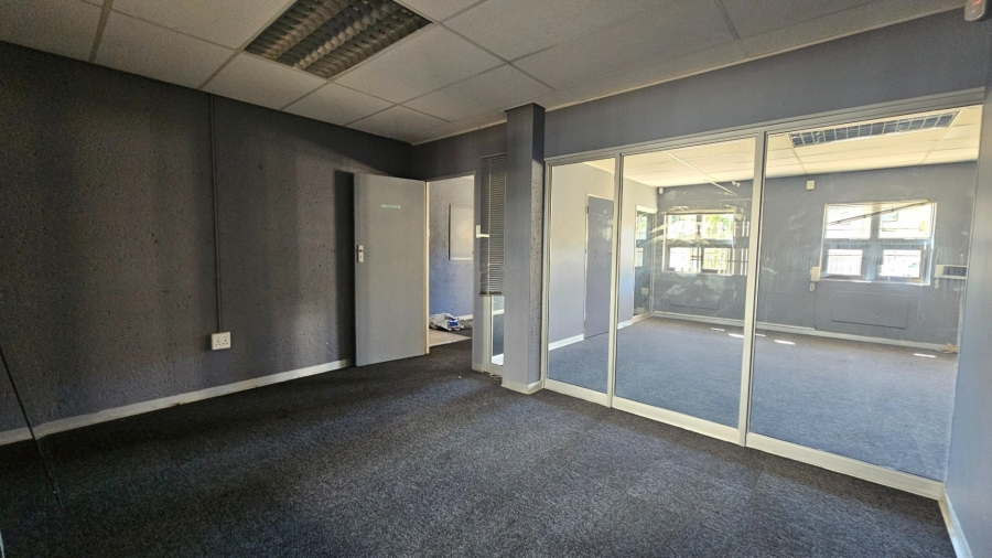 To Let Commercial Property for Rent in Hampton Court Limpopo