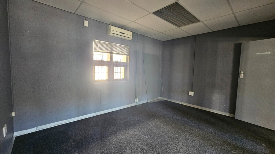 To Let Commercial Property for Rent in Hampton Court Limpopo