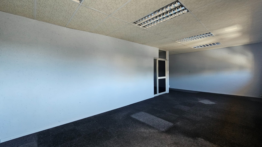 To Let Commercial Property for Rent in Hampton Court Limpopo