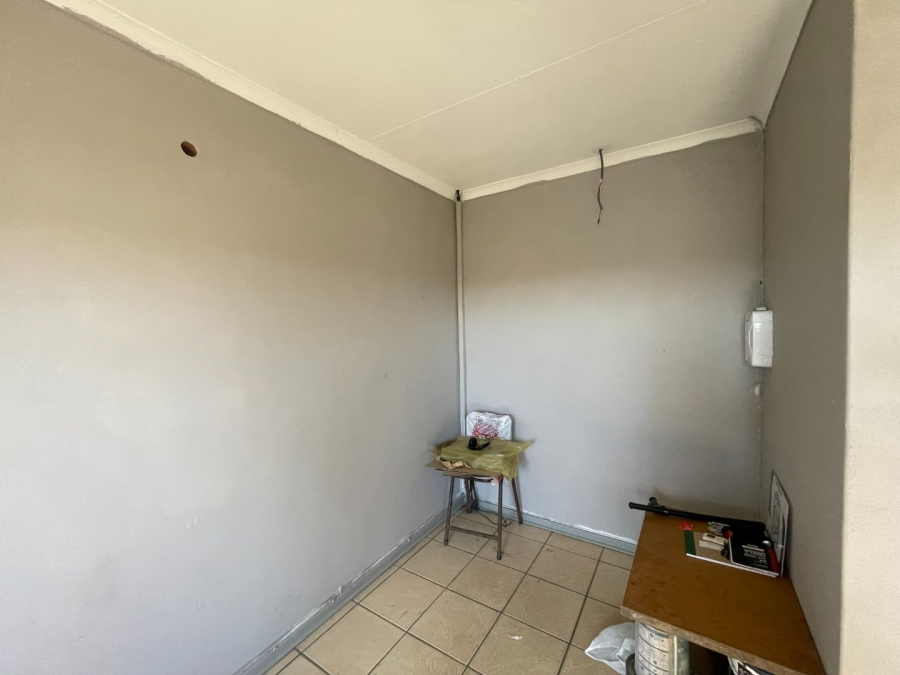 To Let Commercial Property for Rent in Futura Industrial Limpopo