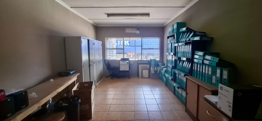 To Let Commercial Property for Rent in Laboria Limpopo