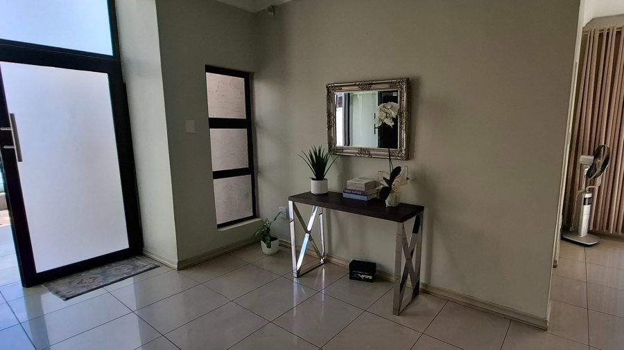 5 Bedroom Property for Sale in Thornhill Limpopo