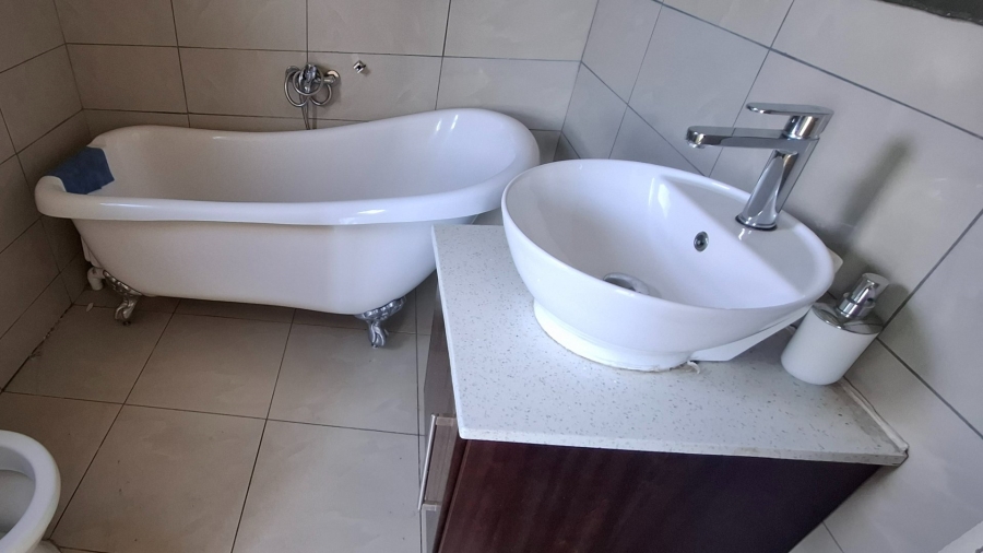 5 Bedroom Property for Sale in Thornhill Limpopo