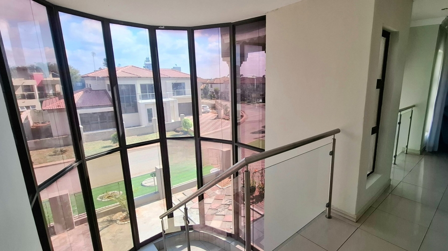 5 Bedroom Property for Sale in Thornhill Limpopo
