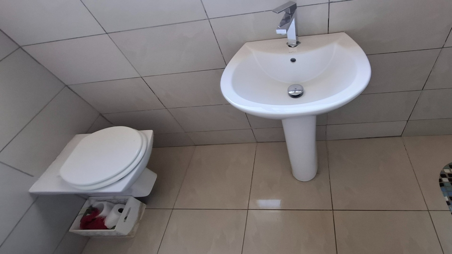 5 Bedroom Property for Sale in Thornhill Limpopo