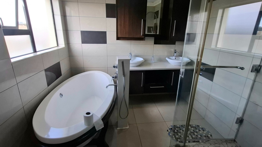 5 Bedroom Property for Sale in Thornhill Limpopo