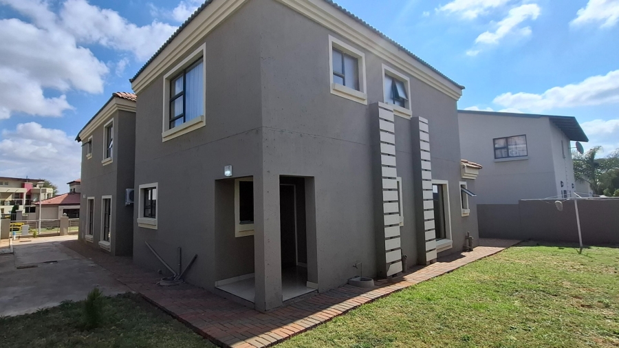 5 Bedroom Property for Sale in Thornhill Limpopo