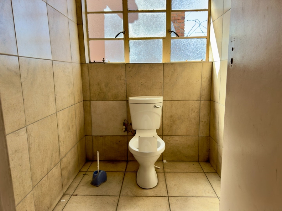 To Let Commercial Property for Rent in Laboria Limpopo