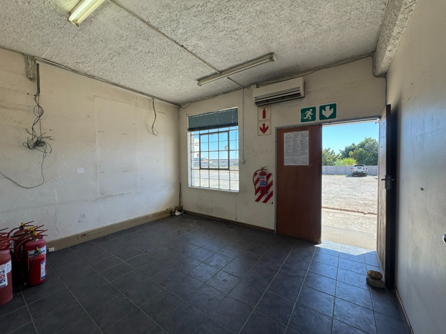 To Let Commercial Property for Rent in Laboria Limpopo