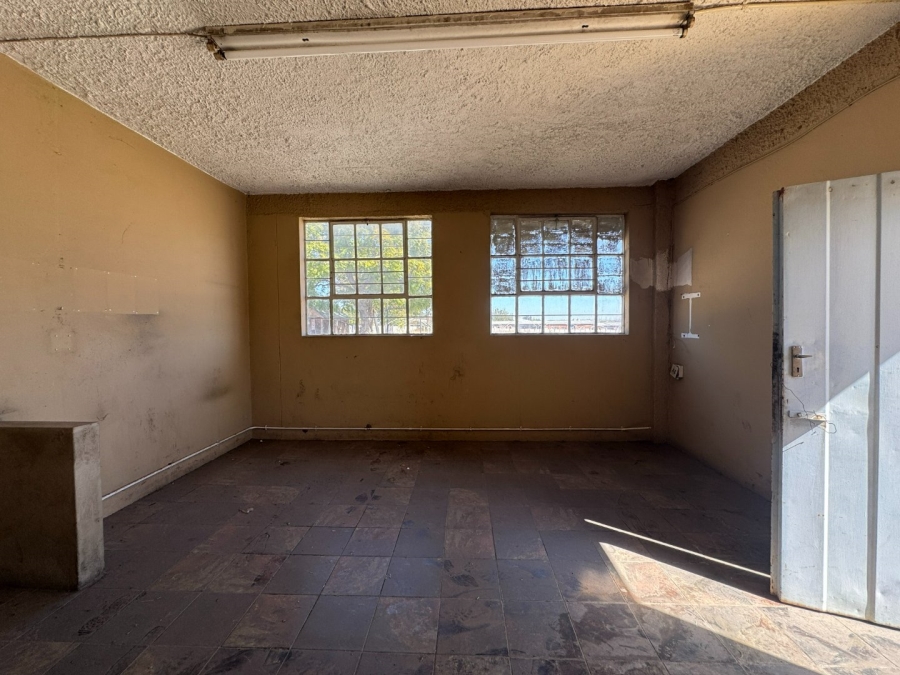 To Let Commercial Property for Rent in Laboria Limpopo
