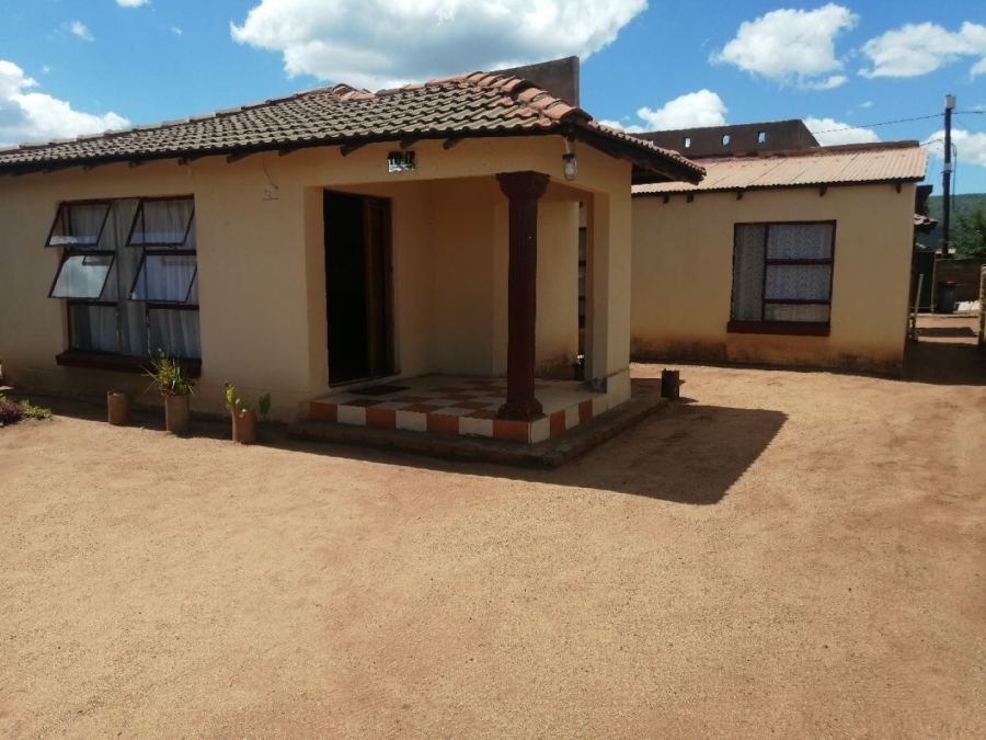 5 Bedroom Property for Sale in Lebowakgomo Zone S Limpopo