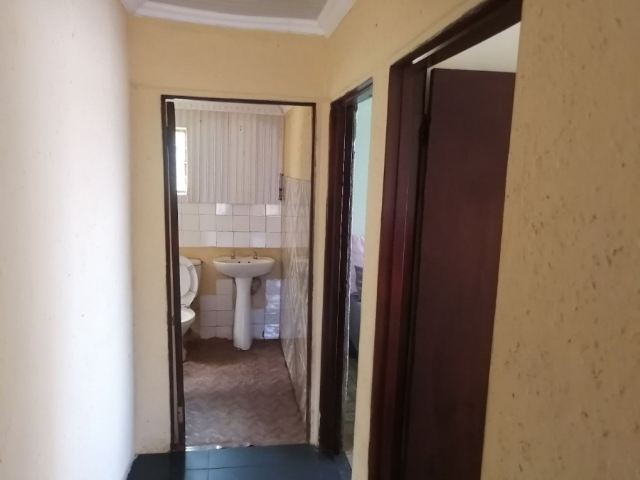5 Bedroom Property for Sale in Lebowakgomo Zone S Limpopo