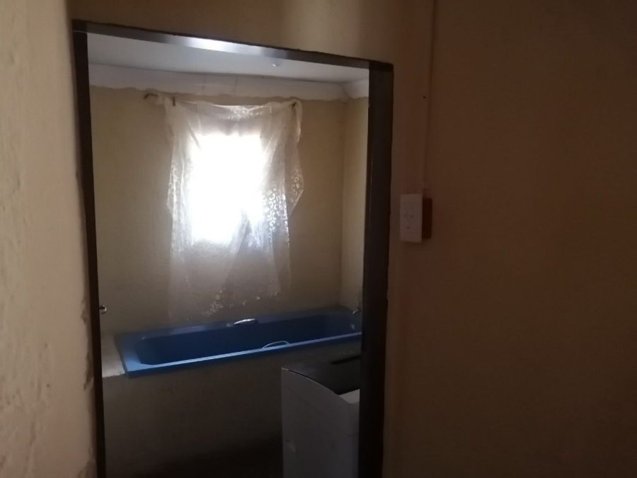 5 Bedroom Property for Sale in Lebowakgomo Zone S Limpopo
