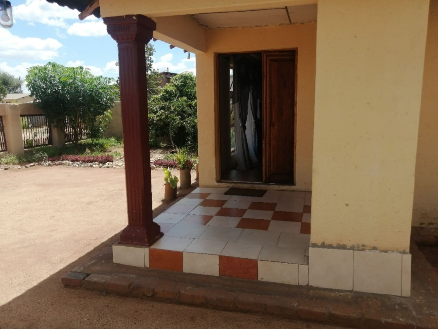 5 Bedroom Property for Sale in Lebowakgomo Zone S Limpopo