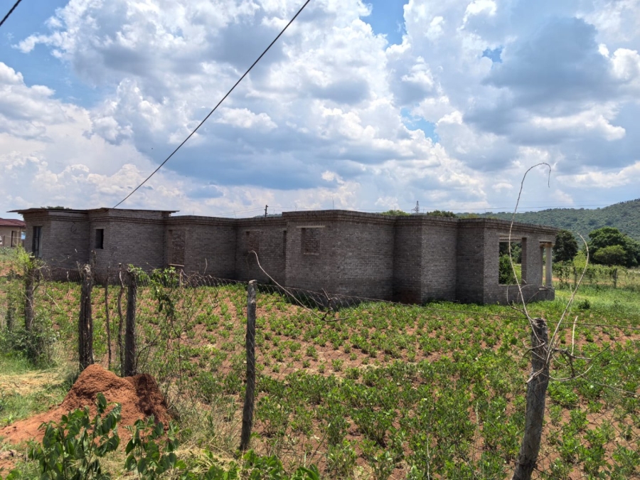 5 Bedroom Property for Sale in Tshitavha Limpopo