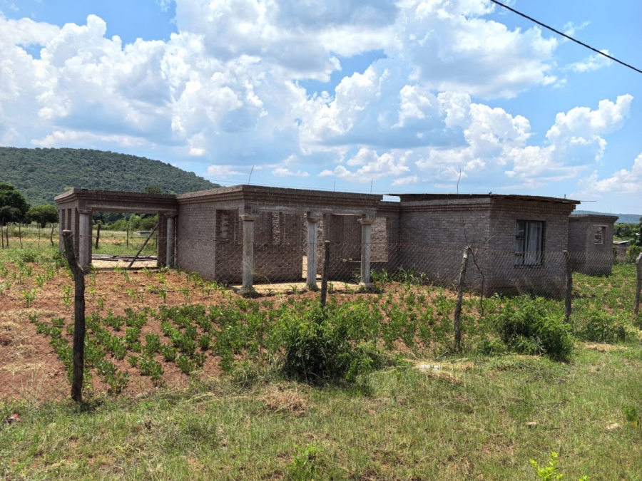 5 Bedroom Property for Sale in Tshitavha Limpopo