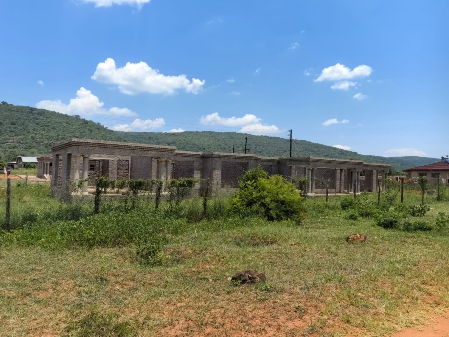 5 Bedroom Property for Sale in Tshitavha Limpopo