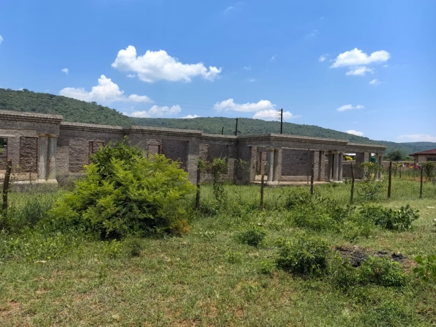 5 Bedroom Property for Sale in Tshitavha Limpopo