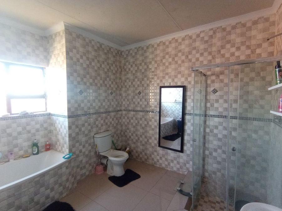 4 Bedroom Property for Sale in Nirvana Ext 3 Limpopo