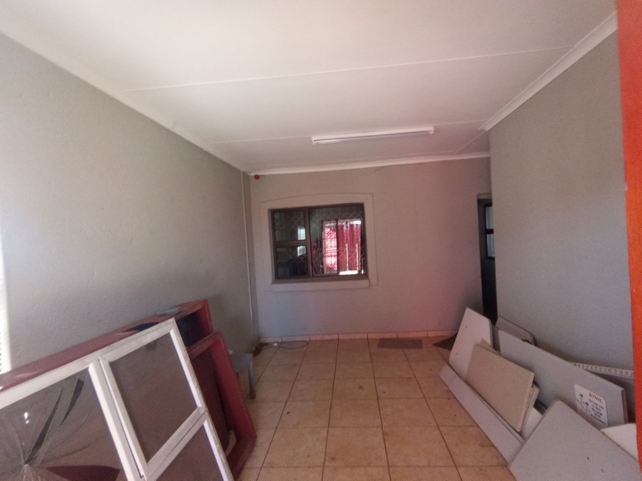 Commercial Property for Sale in Magna Via Industrial Limpopo