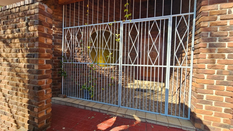 To Let 4 Bedroom Property for Rent in Sterpark Limpopo