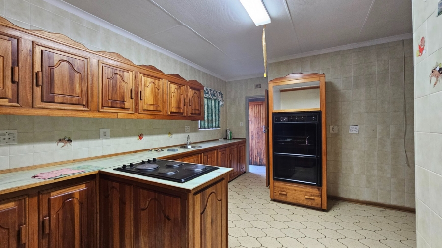 To Let 4 Bedroom Property for Rent in Sterpark Limpopo