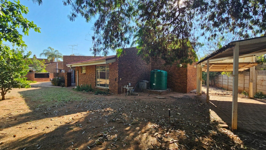 To Let 4 Bedroom Property for Rent in Sterpark Limpopo