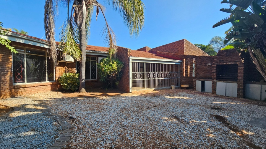 To Let 4 Bedroom Property for Rent in Sterpark Limpopo