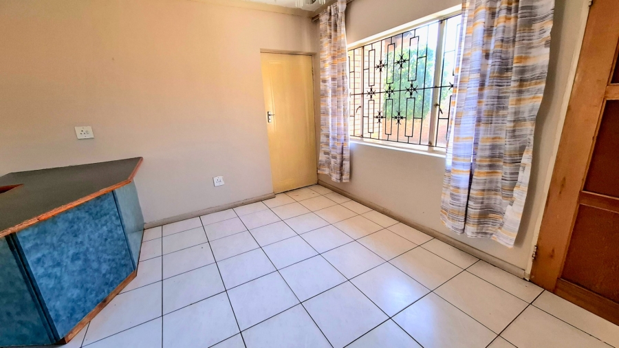 To Let 3 Bedroom Property for Rent in Bendor Limpopo