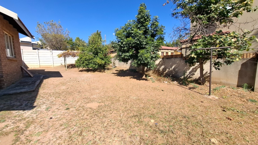 To Let 3 Bedroom Property for Rent in Bendor Limpopo
