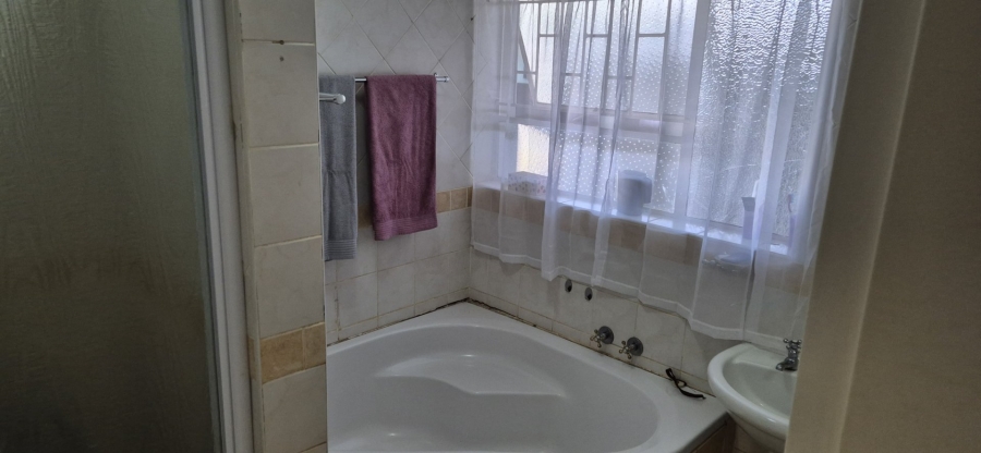 4 Bedroom Property for Sale in Aquapark Limpopo