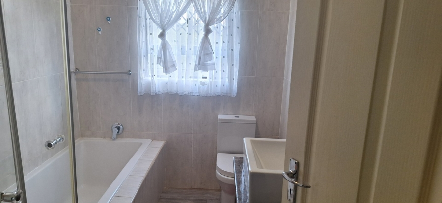 4 Bedroom Property for Sale in Chroompark Limpopo