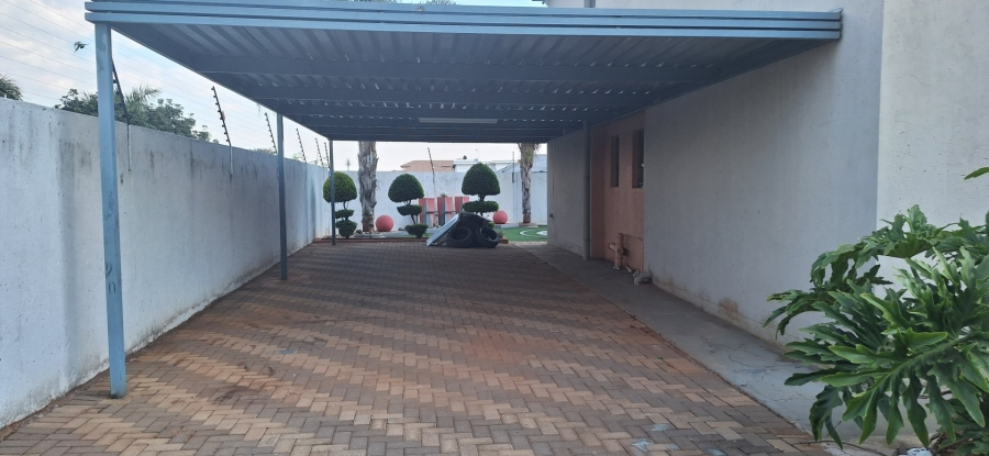 4 Bedroom Property for Sale in Chroompark Limpopo
