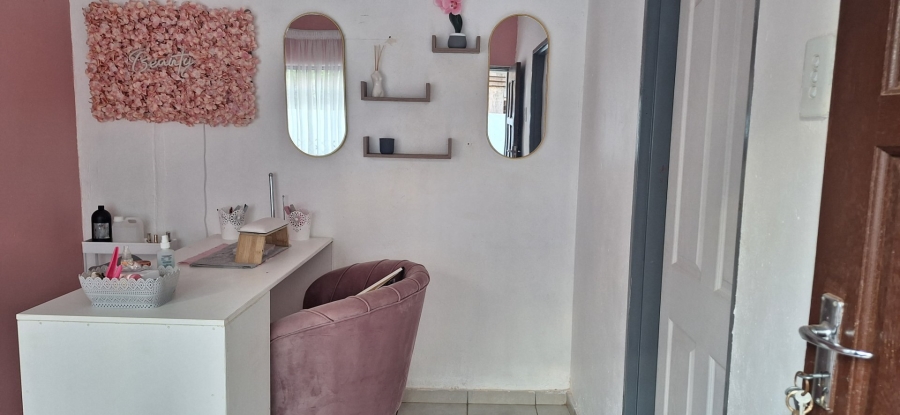 4 Bedroom Property for Sale in Chroompark Limpopo