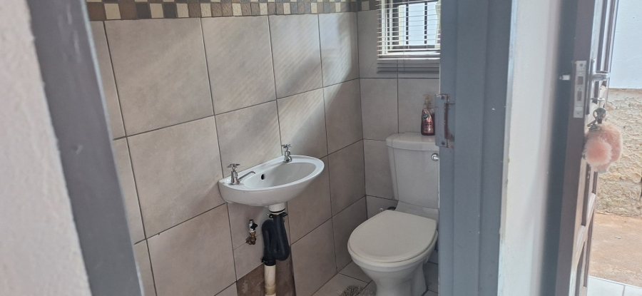 4 Bedroom Property for Sale in Chroompark Limpopo