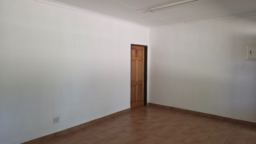 To Let Commercial Property for Rent in Tzaneen Industrial South Limpopo