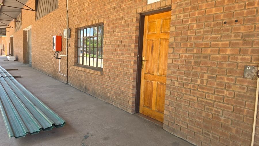 To Let Commercial Property for Rent in Tzaneen Industrial South Limpopo