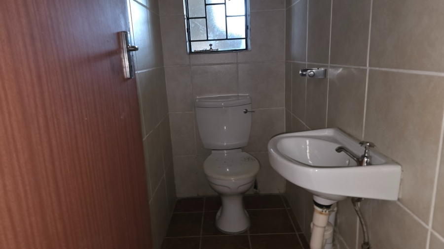 To Let Commercial Property for Rent in Tzaneen Industrial South Limpopo