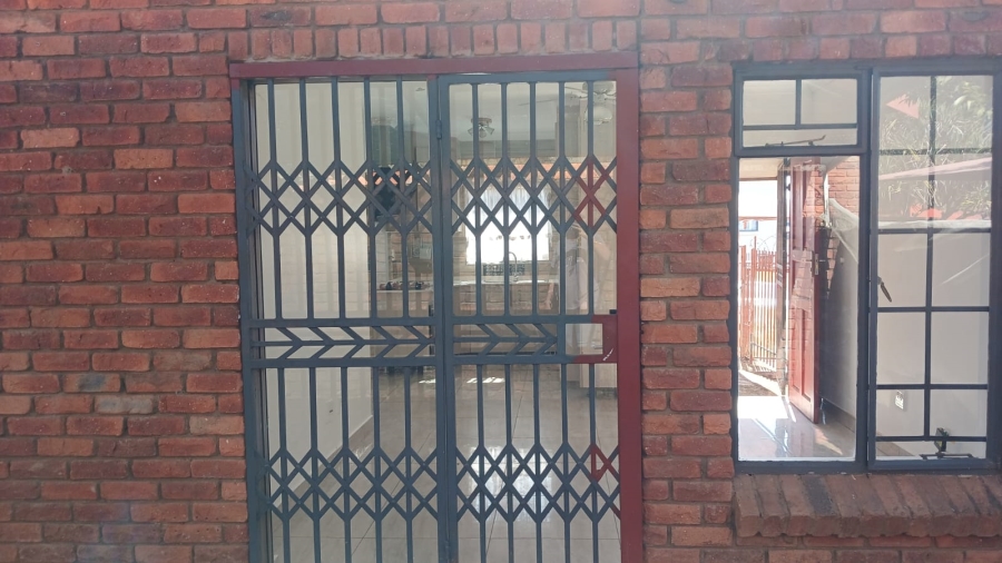 1 Bedroom Property for Sale in Aquapark Limpopo