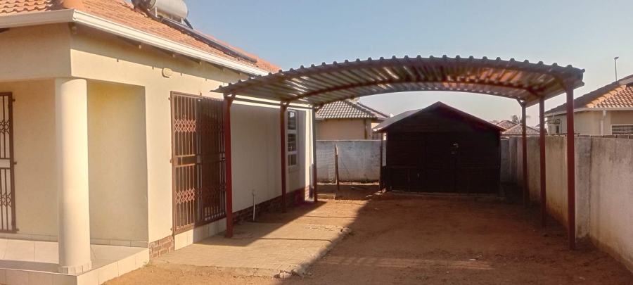 To Let 2 Bedroom Property for Rent in Southern Gateway Limpopo