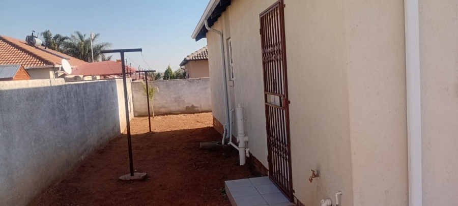 To Let 2 Bedroom Property for Rent in Southern Gateway Limpopo