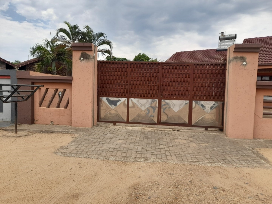4 Bedroom Property for Sale in Giyani E Limpopo