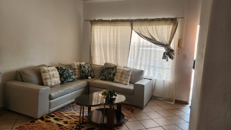 2 Bedroom Property for Sale in Polokwane Central Limpopo
