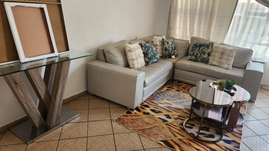 2 Bedroom Property for Sale in Polokwane Central Limpopo