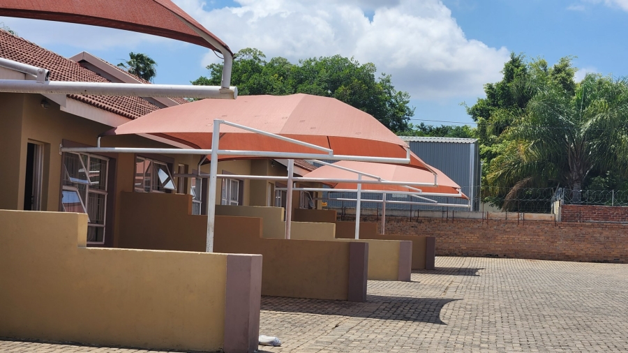 2 Bedroom Property for Sale in Polokwane Central Limpopo