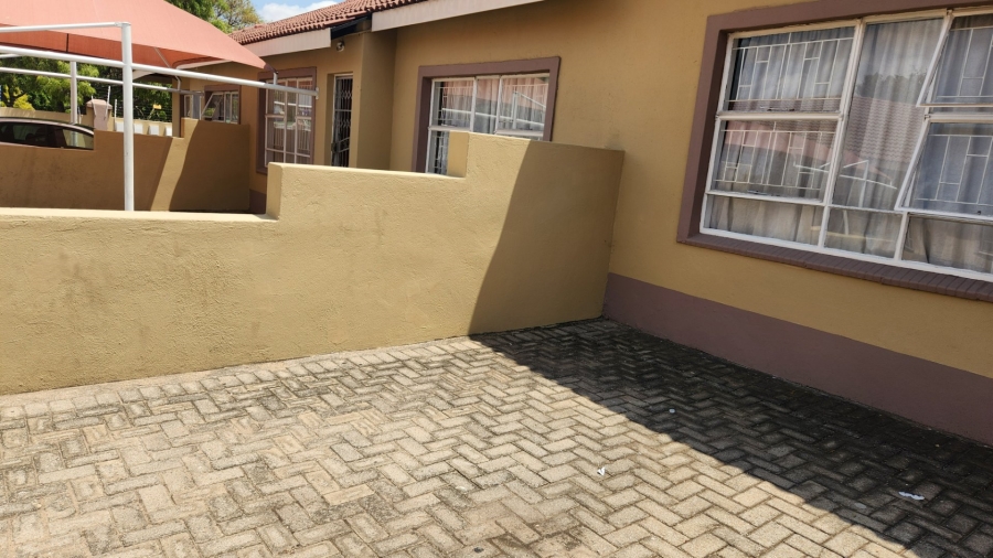 2 Bedroom Property for Sale in Polokwane Central Limpopo