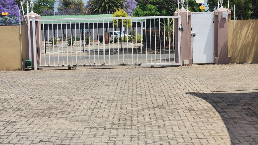 2 Bedroom Property for Sale in Polokwane Central Limpopo