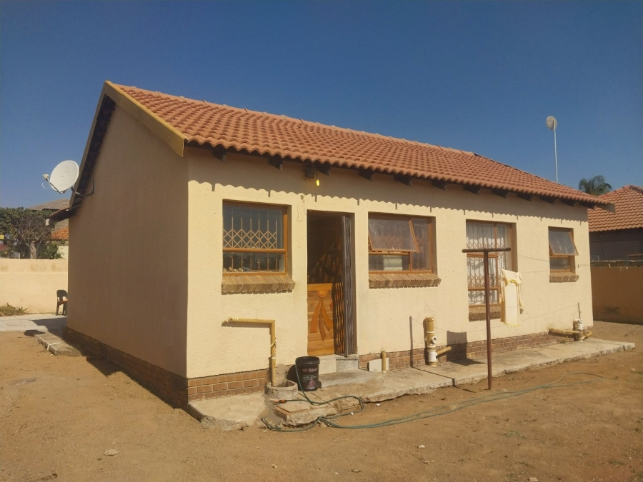 3 Bedroom Property for Sale in Mahlasedi Park Limpopo