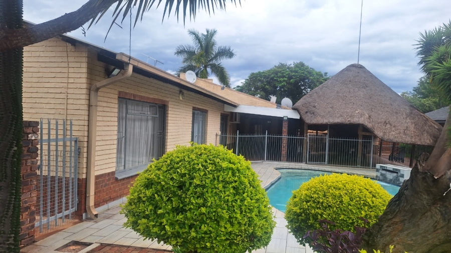 4 Bedroom Property for Sale in Chroompark Limpopo